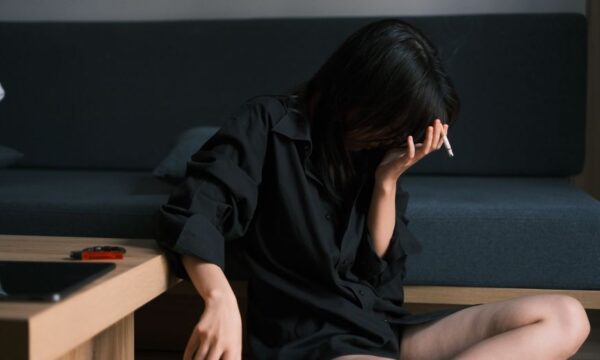 일반 금연 보조제 대 무연 담배