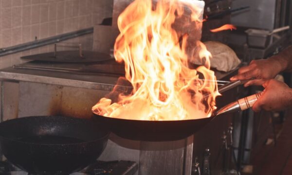 Wok-n-roll – 그랜드 케이먼 최고의 음식 배달 케이맨 레스토랑 중 하나