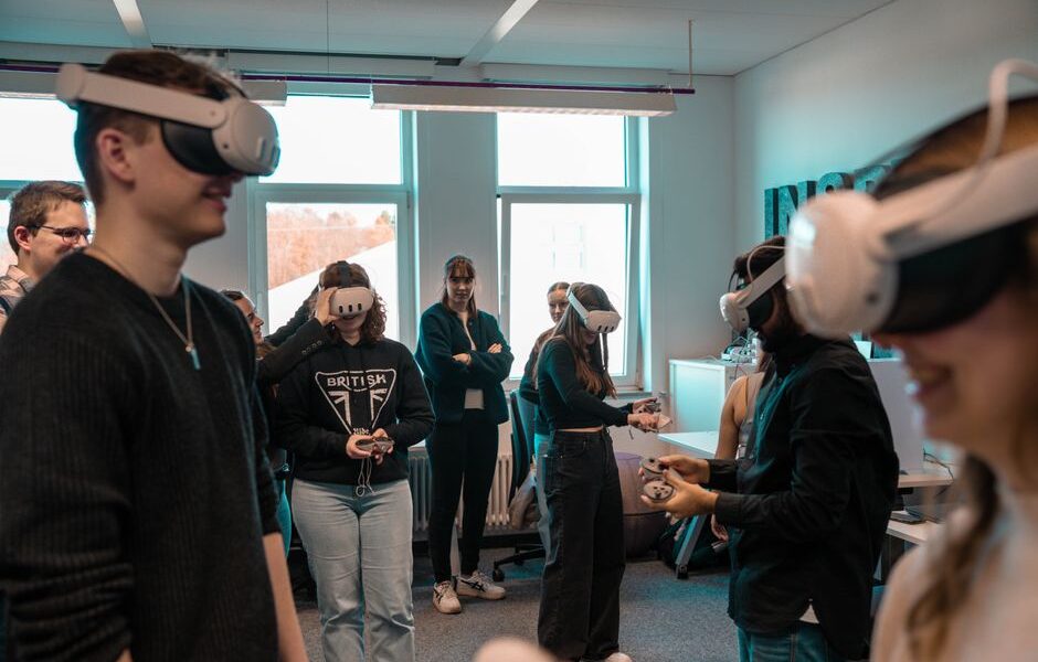 VR 콘텐츠에 적합한 전문가를 찾는 방법